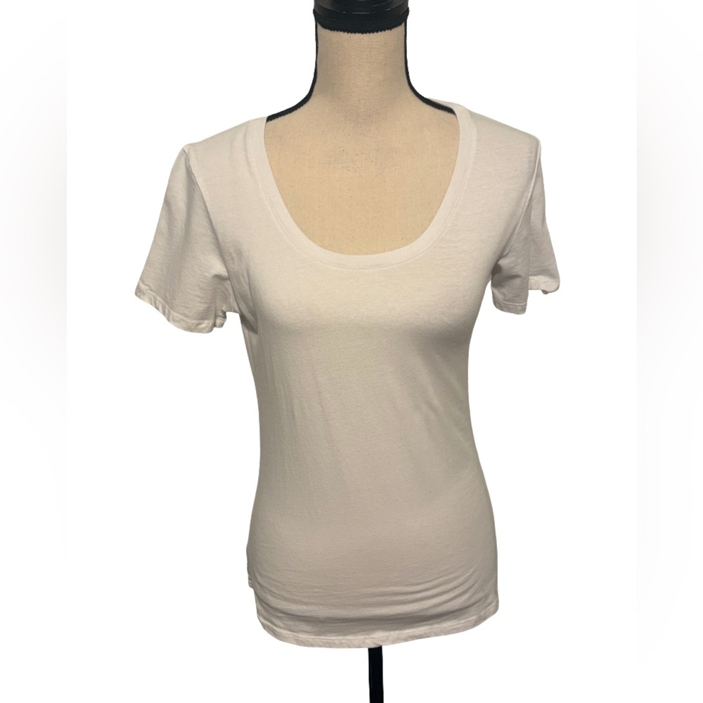 Active Basic White Deep Scoop Neck Cap Sleeve T-Shirt Size Large